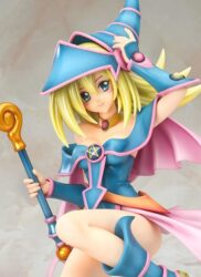 Descubre el apasionante mundo de Estatua YuGiOh Dark Magician Girl 21 cm.