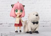 Descubre el apasionante mundo de Figura Figuarts mini Bond Forger 6 cm.