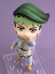Descubre el apasionante mundo de Figura JoJos Bizarre Rohan Kishibe re run.