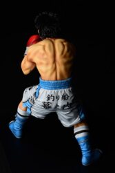 Descubre el apasionante mundo de Estatua Ippo Makunouchi fighting pose.