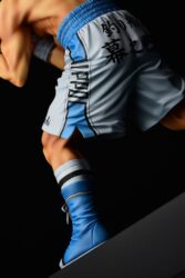 Descubre el apasionante mundo de Estatua Ippo Makunouchi fighting pose.