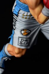 Descubre el apasionante mundo de Estatua Ippo Makunouchi fighting pose.