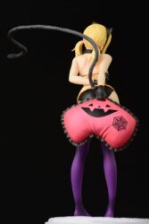 Descubre el apasionante mundo de Estatua Lucy Heartfilia Halloween CAT Gravure.