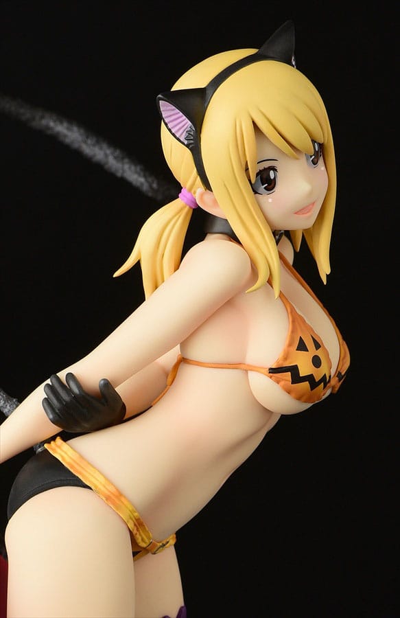 Descubre el apasionante mundo de Estatua Lucy Heartfilia Halloween CAT Gravure.