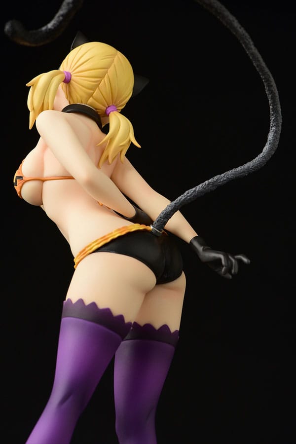 Descubre el apasionante mundo de Estatua Lucy Heartfilia Halloween CAT Gravure.