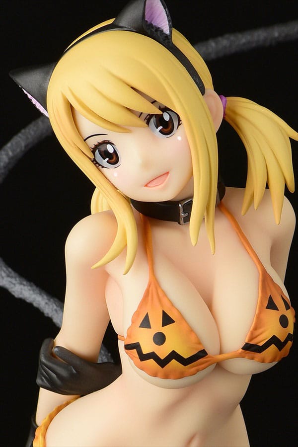 Descubre el apasionante mundo de Estatua Lucy Heartfilia Halloween CAT Gravure.