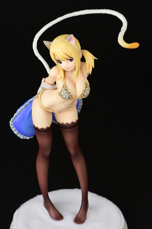 Descubre el apasionante mundo de Estatua Lucy Heartfilia Leopard print CAT Gravure.