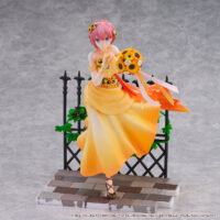 Descubre el apasionante mundo de Estatua SHIBUYA SCRAMBLE Ichika Floral Dress.