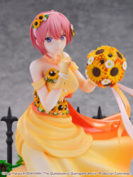 Descubre el apasionante mundo de Estatua SHIBUYA SCRAMBLE Ichika Floral Dress.