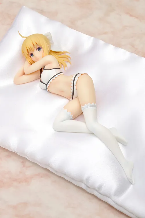 Descubre el apasionante mundo de Figura Fate Stay Night Saber Lily Lingerie Style.