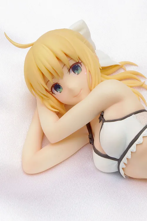 Descubre el apasionante mundo de Figura Fate Stay Night Saber Lily Lingerie Style.