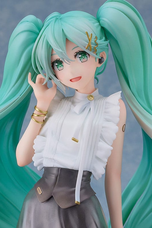 Descubre el apasionante mundo de Estatua Hatsune Miku NT Style Casual Wear.