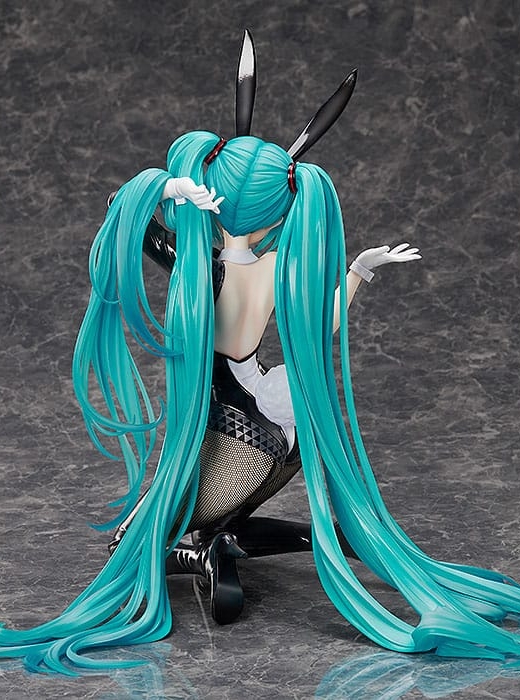 Descubre el apasionante mundo de Estatua Vocaloid Art by SanMuYYB Hatsune Miku Bunny.