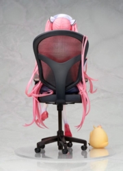 Descubre el apasionante mundo de Estatua Azur Lane Perseus Nursery Unfamiliar Duties.