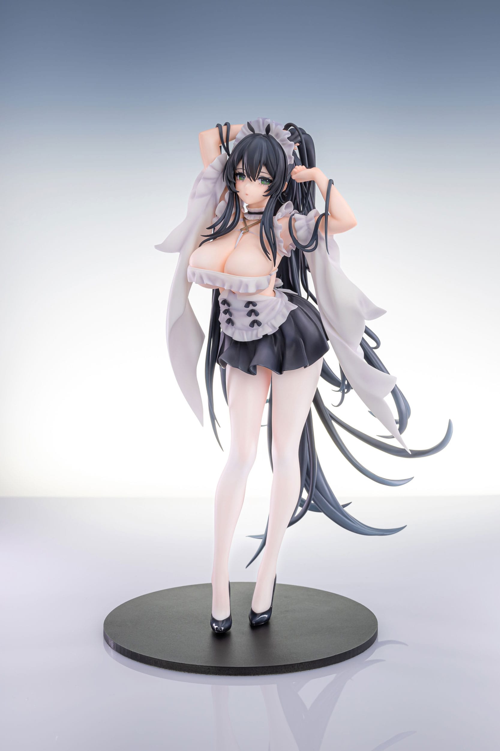 Descubre el apasionante mundo de Estatua Azur Lane Indomitable Ms. Motivationless Maid.