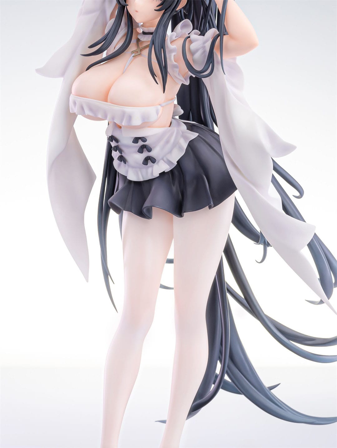 Descubre el apasionante mundo de Estatua Azur Lane Indomitable Ms. Motivationless Maid.