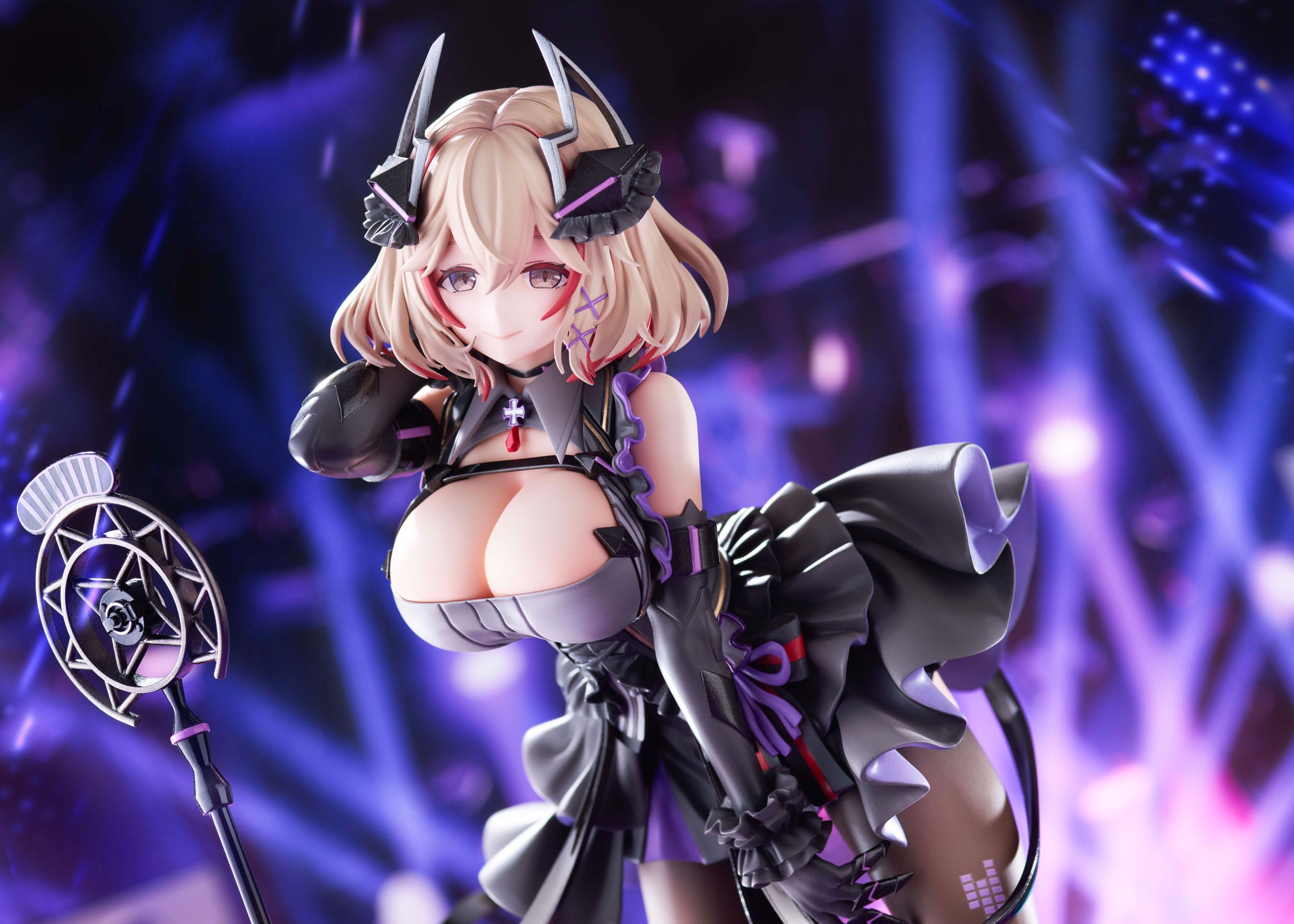 Descubre el apasionante mundo de Estatua Azur Lane Roon Muse.