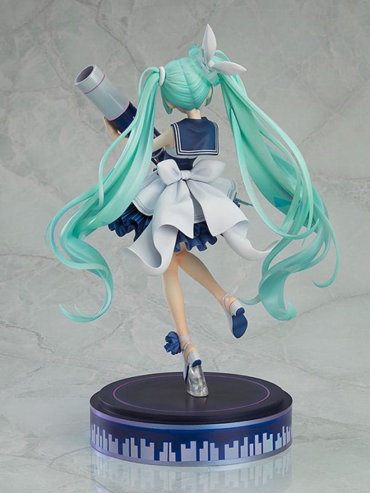 Descubre el apasionante mundo de Estatua Hatsune Miku Blue Archive Version.