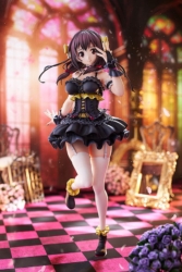 Descubre el apasionante mundo de Estatua Konosuba Yunyun Gothic Lolita Dress Version.