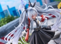 Descubre el apasionante mundo de Estatua Blue Archive Shiromi Iori 24 cm.