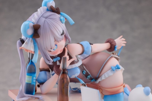 Descubre el apasionante mundo de Estatua Original Character Blue Panda Coffee.
