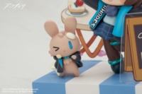 Descubre el apasionante mundo de Estatua Arknights Mini Amiya.