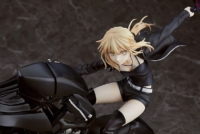 Descubre el apasionante mundo de Estatua Fate Grand Order Saber Altria Alter Cuirassier Noir.