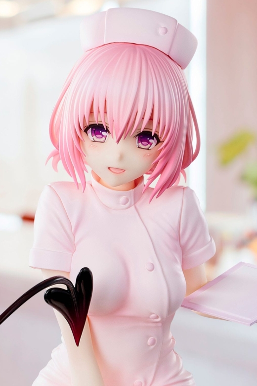 Descubre el apasionante mundo de Estatua Momo Belia Deviluke Nurse Costume.