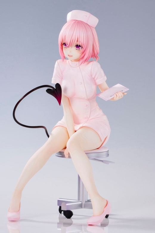 Descubre el apasionante mundo de Estatua Momo Belia Deviluke Nurse Costume.