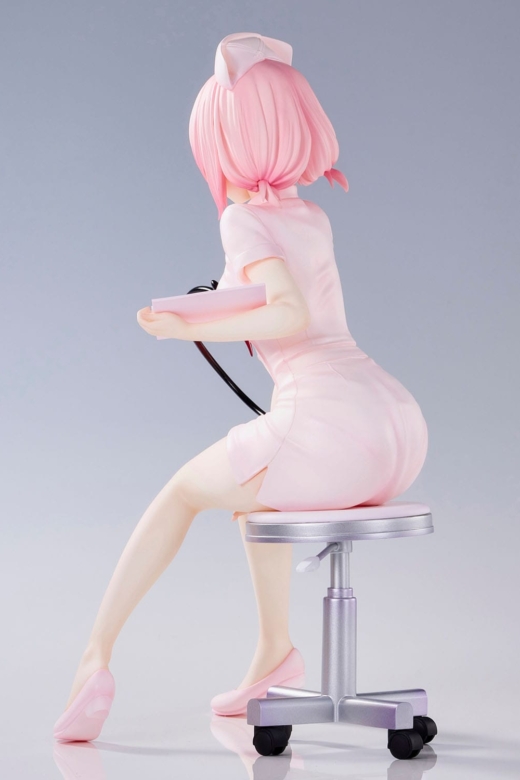 Descubre el apasionante mundo de Estatua Momo Belia Deviluke Nurse Costume.
