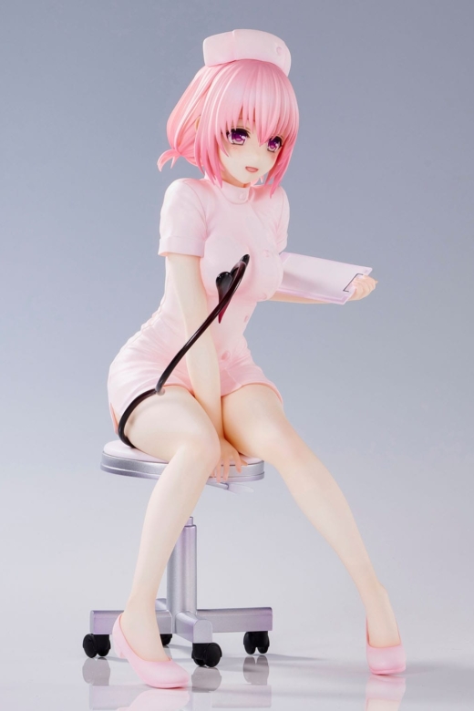 Descubre el apasionante mundo de Estatua Momo Belia Deviluke Nurse Costume.