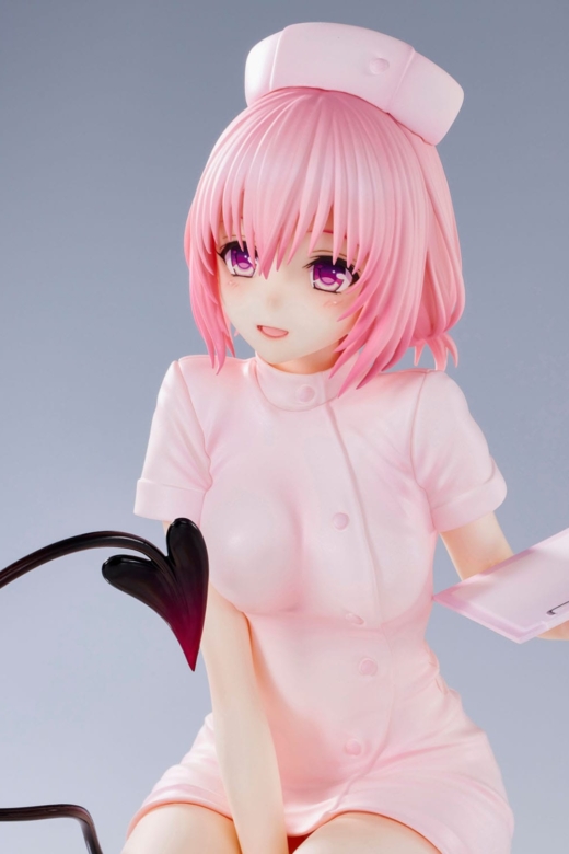 Descubre el apasionante mundo de Estatua Momo Belia Deviluke Nurse Costume.