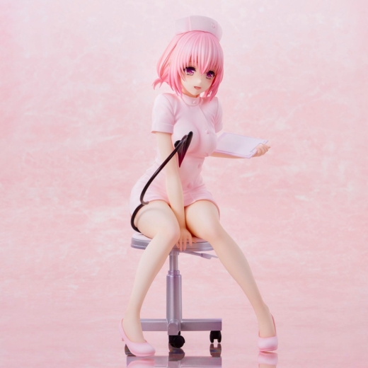 Descubre el apasionante mundo de Estatua Momo Belia Deviluke Nurse Costume.