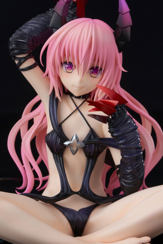 Estatua Nana Astar Deviluke y Yuuki Rito To Love-Ru Darkness