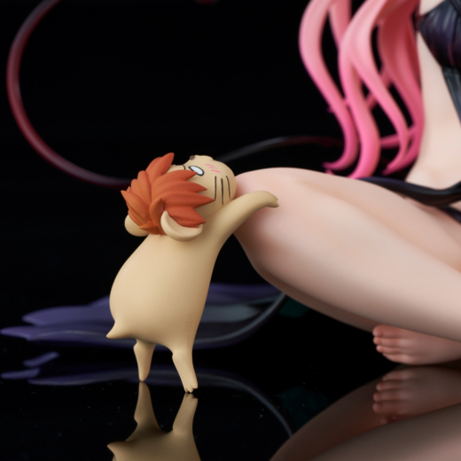 Descubre el apasionante mundo de Estatua Nana Astar Deviluke y Yuuki Rito To Love-Ru Darkness.