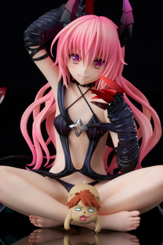 Descubre el apasionante mundo de Estatua Nana Astar Deviluke y Yuuki Rito To Love-Ru Darkness.