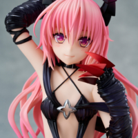 Descubre el apasionante mundo de Estatua Nana Astar Deviluke y Yuuki Rito To Love-Ru Darkness.