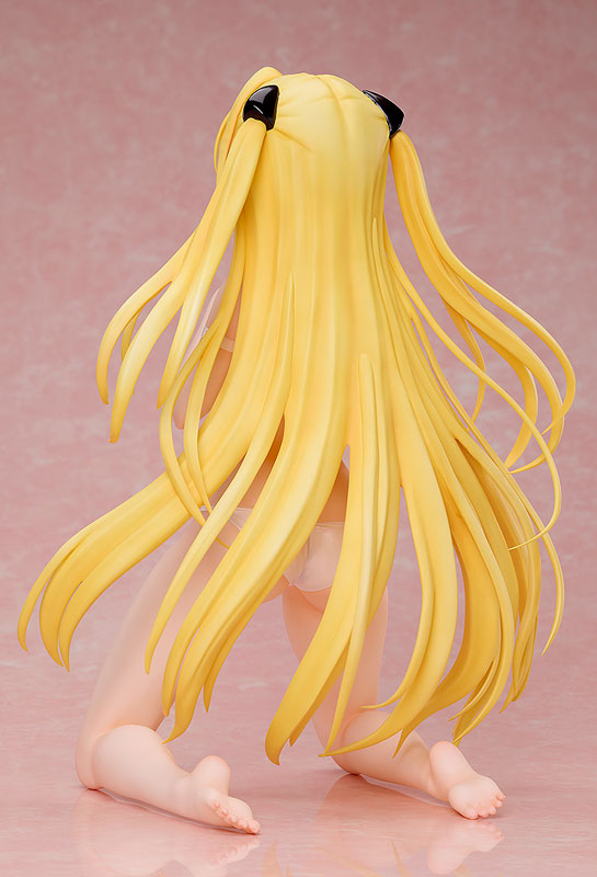 Descubre el apasionante mundo de Estatua Golden Darkness Swimsuit To Love-Ru Darkness.