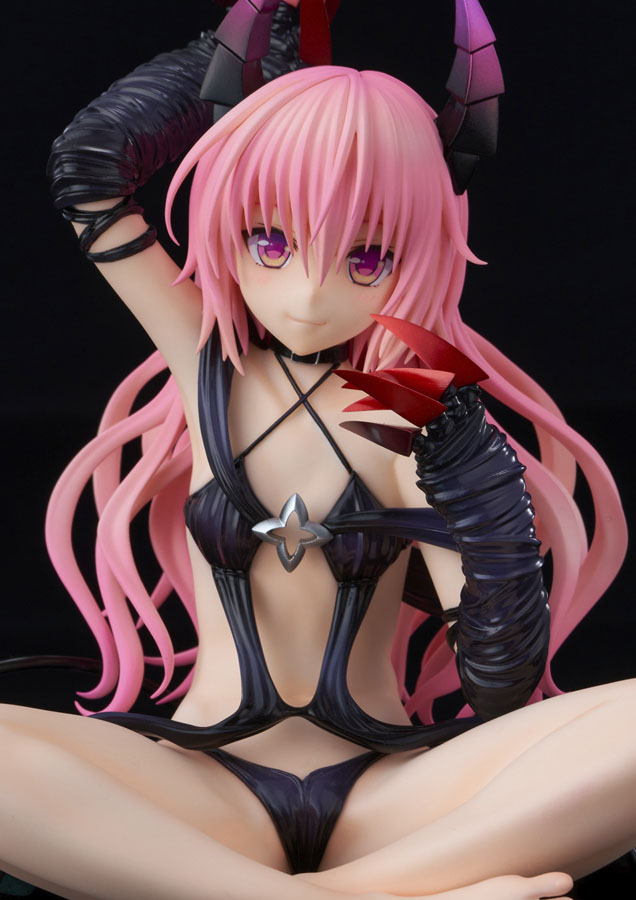 Descubre el apasionante mundo de Estatua Nana Astar Deviluke y Yuuki Rito To Love-Ru Darkness.