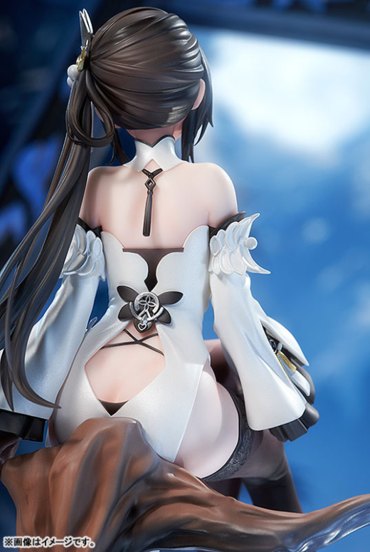 Descubre el apasionante mundo de Estatua Chin Hai Azur Lane.