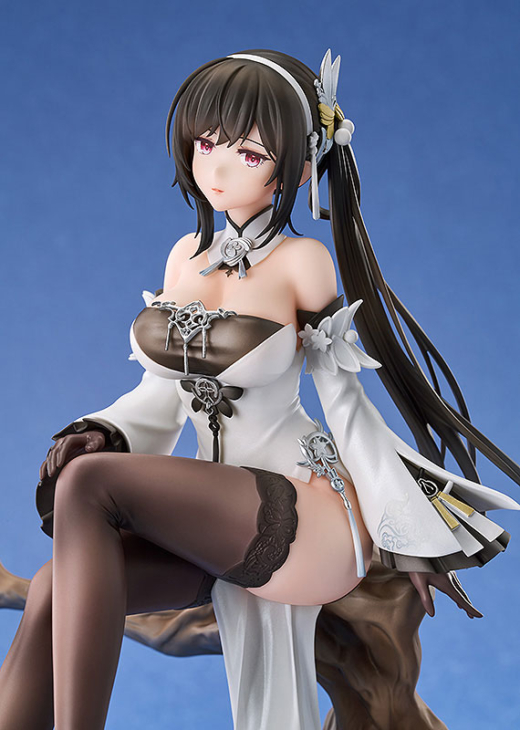 Descubre el apasionante mundo de Estatua Chin Hai Azur Lane.
