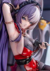 Descubre el apasionante mundo de Estatua Ying Swei Frolicking Flowers Azur Lane.