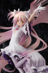 Descubre el apasionante mundo de Ultimate Madoka Limited Edition.