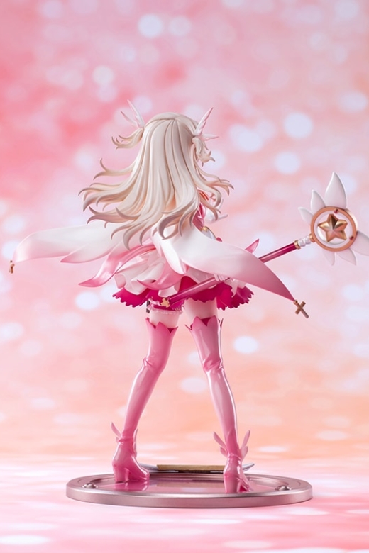Descubre el apasionante mundo de Estatua Illyasviel Von Einzbern Anime Project.
