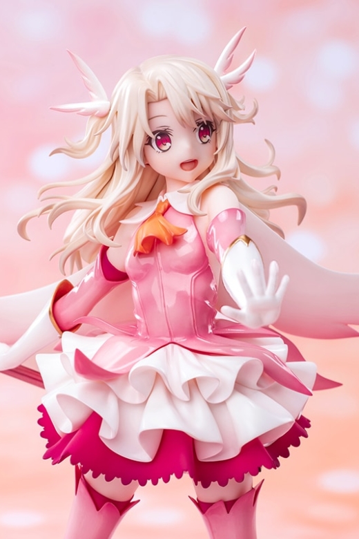 Descubre el apasionante mundo de Estatua Illyasviel Von Einzbern Anime Project.