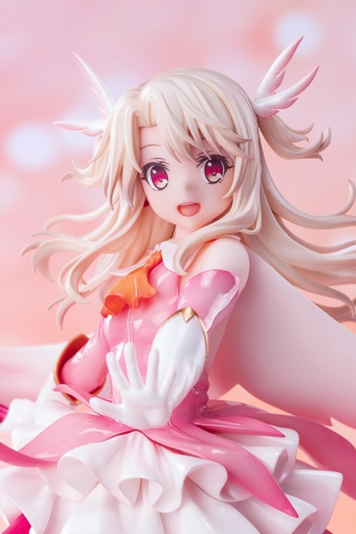 Descubre el apasionante mundo de Estatua Illyasviel Von Einzbern Anime Project.