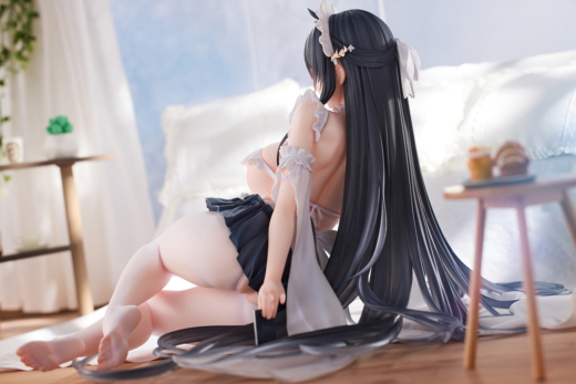 Descubre el apasionante mundo de Estatua Indomitable Motivationless Maid Azur Lane.