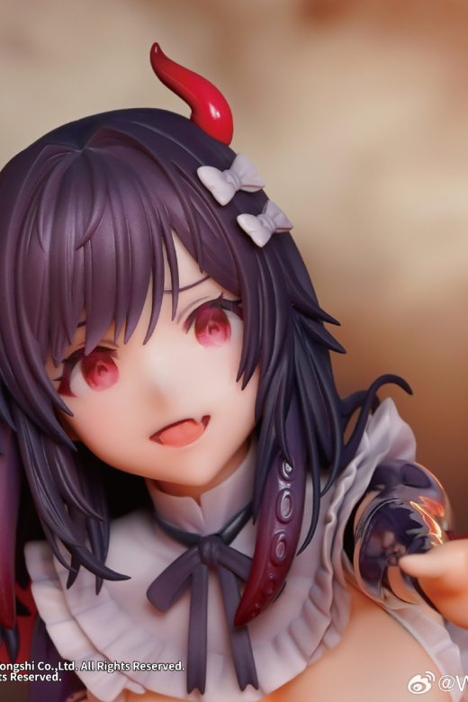 Descubre el apasionante mundo de Estatua Royal Fortune Treats from the Deep Azur Lane.