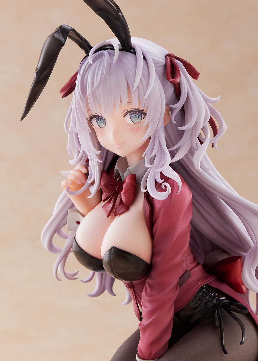 Descubre el apasionante mundo de Figura Bunny-Chan Ilustracion Momoco.