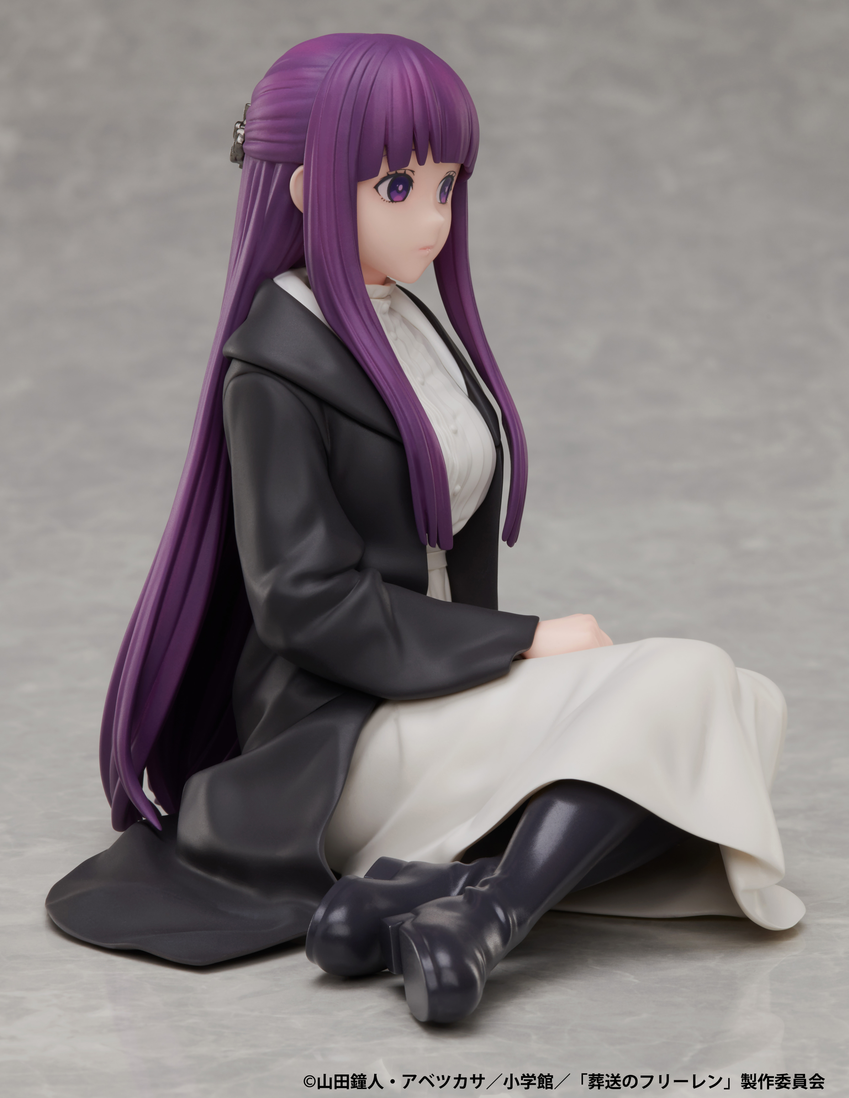 Descubre el apasionante mundo de Figura Frieren Fern elCOCO.